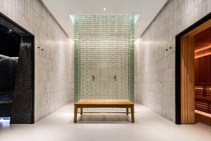 Staklene opeke Heathrow Spa and Gym