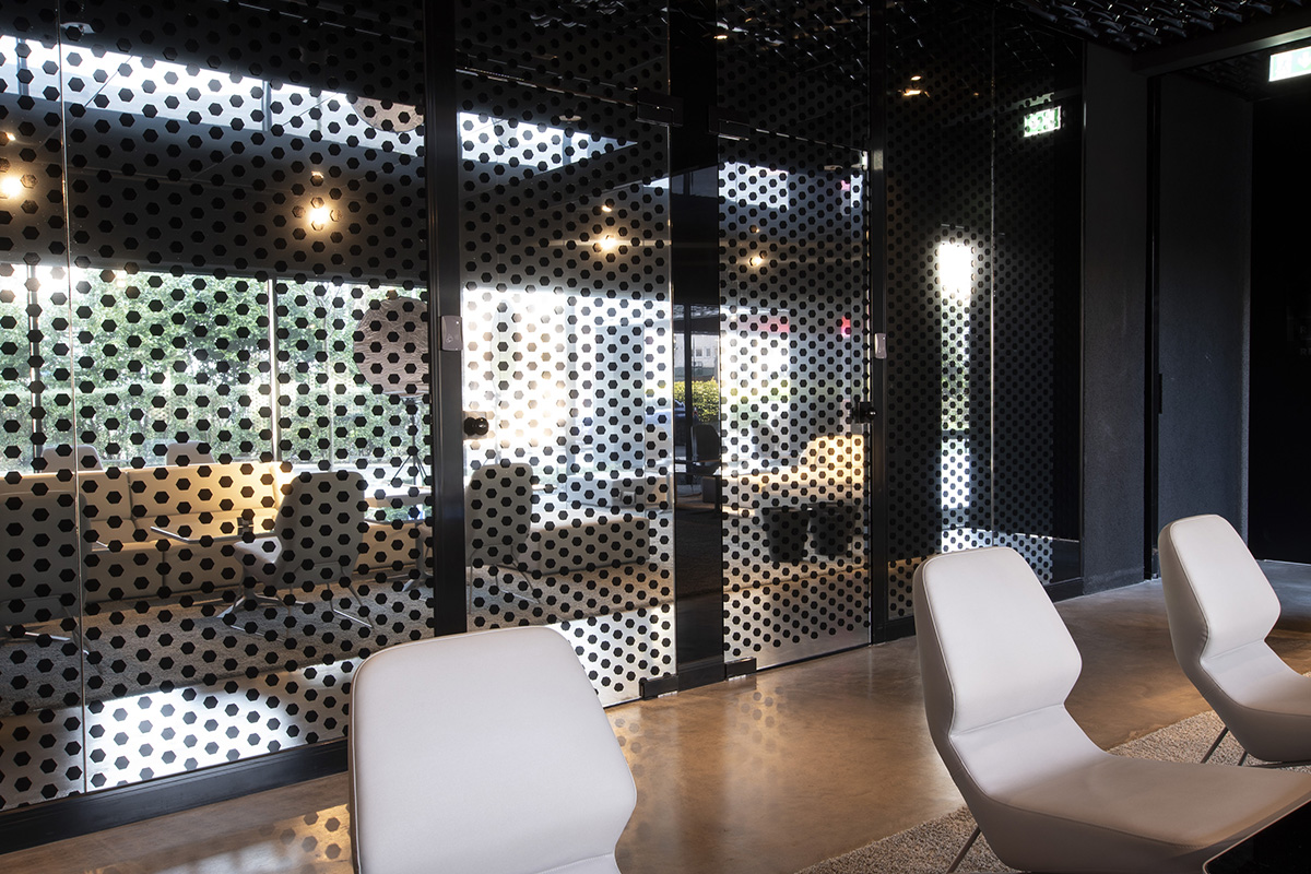 Zonar Zagreb - pattern mirror - offices - Zagreb