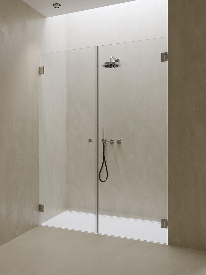 Click 05 Shower cabin in a niche with double pivot doors.